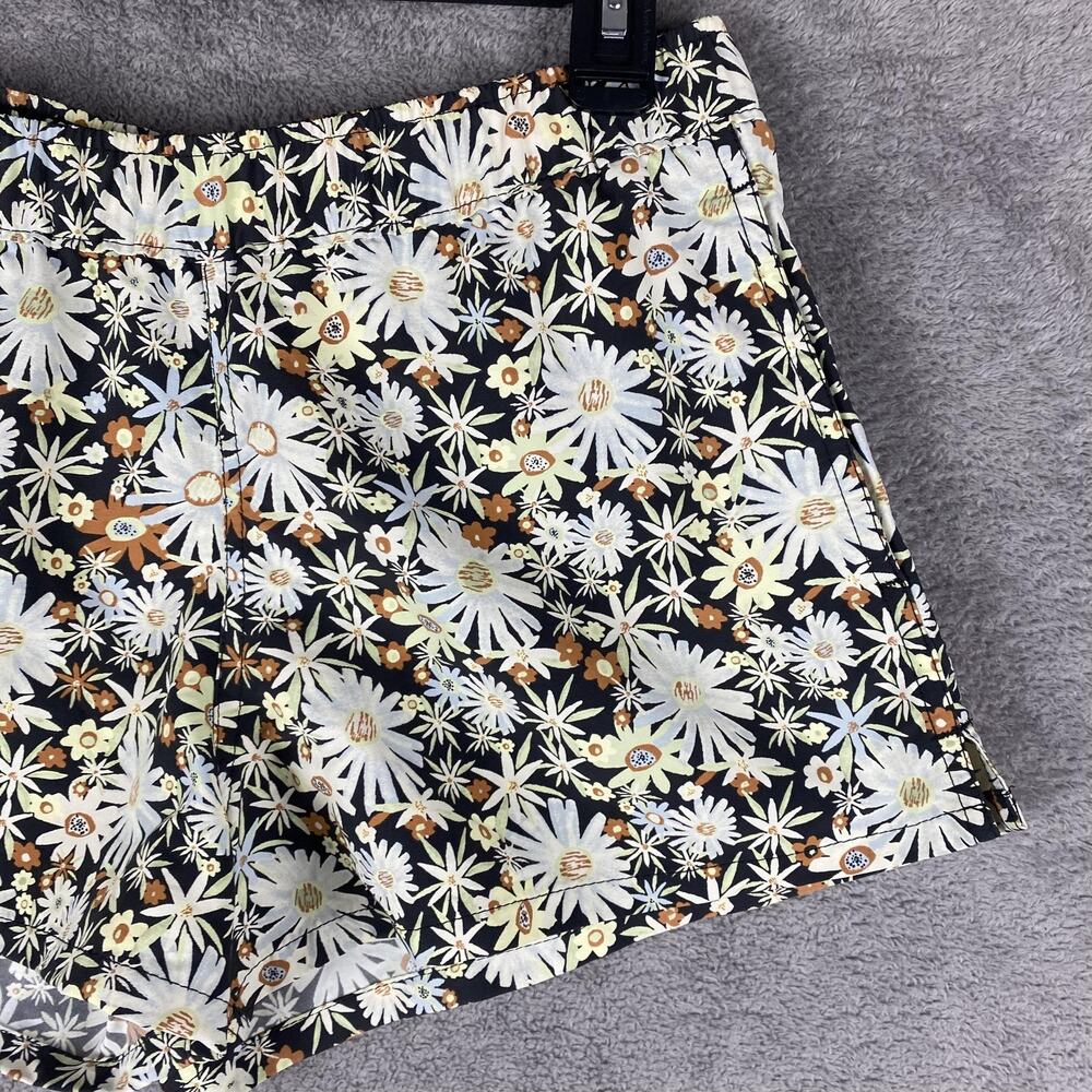 Patagonia Shorts Womens XS Barely Baggies Black Daisy Floral Summer Y2K Festival - Picture 3 of 13